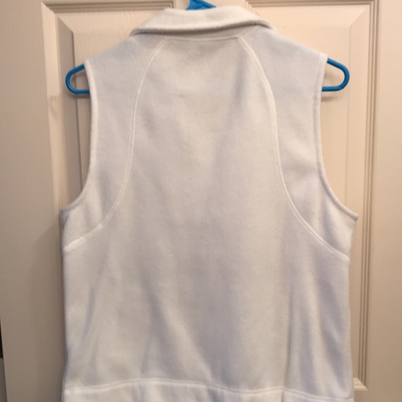 Ladies White fleece vest by Kim Rogers. - Picture 2 of 3